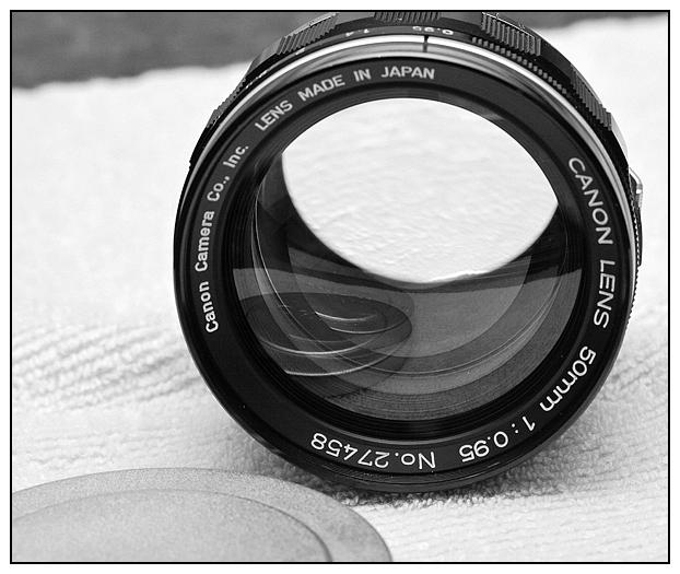 Canon's Super Fast 50mm F/0.95 Lens